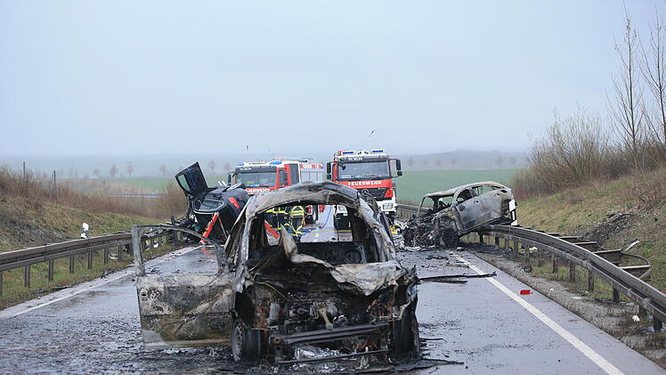 Mehrere Tote nach schwerem Unfall im Norden Thüringens