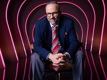 Kurt Kr&ouml;mer schickt seine G&auml;ste in seiner neuen Show entweder ins Paradies oder in die H&ouml;lle.