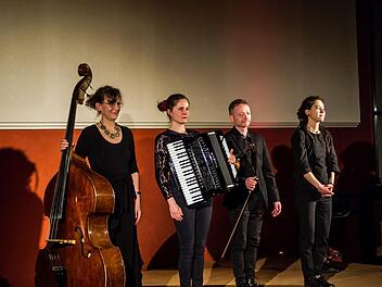 Das Ensemble Sher on a Shier gastierte im Coburger Haus Contakt.Foto: Jochen Berger