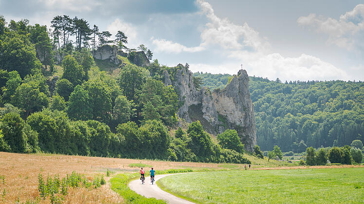 Altmühltalradweg bei Dollnstein