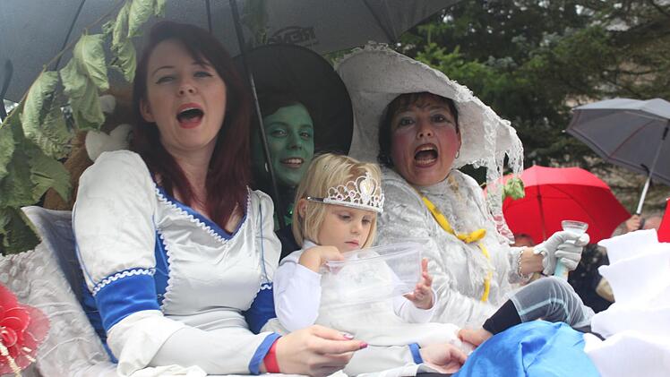 Die Theatergruppe rund um Ines Pechtold