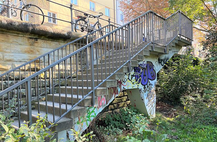 Bamberg: Service Betriebe sanieren Treppenanlage am Kunigundendamm und kündigen Sperrung an