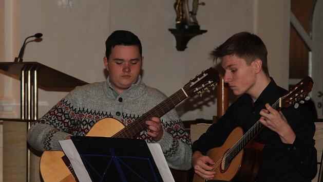 Martin Bittermann und Felix Schmidt haben sich das Ave Maria von Franz Schubert als Vortragsst&uuml;ck ausgesucht Foto: Sonny Adam