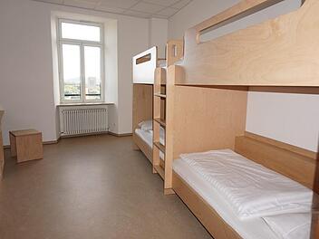 Hell sind die Gästezimmer gestaltet. Foto: Marion Eckert