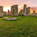 Etwa 4.000 Jahre ist der Steinkreis Stonehenge alt. Die Stadt Wunsiedel plant in Oberfranken mit "Wunhenge" nun eine Kopie der Weltkulturerbe-Stätte und will damit den Tourismus ankurbeln. Foto: Sally Wilson/pixabay