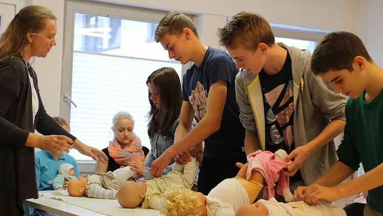 Babysitterausbildung Foto: Carmen Schwind