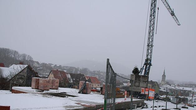 Im neuen Baugebiet Lohe II in Reichenbach entstehen die ersten Häuser. In der Sitzung des Bau- und Umweltausschusses nahmen die Stadträte von mehreren neuen Vorhaben Kenntnis. Thomas Malz