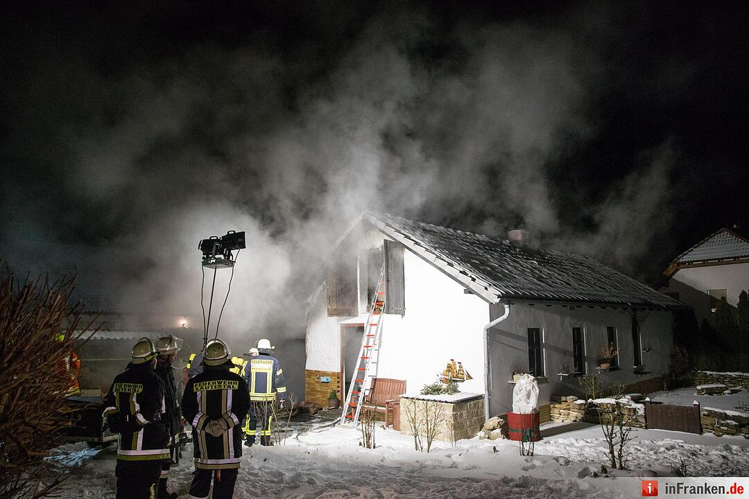 Werkstatt stand in Unterlauter in Flammen