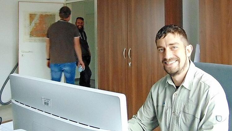 Daniel Schenk in seinem neuen Büro.