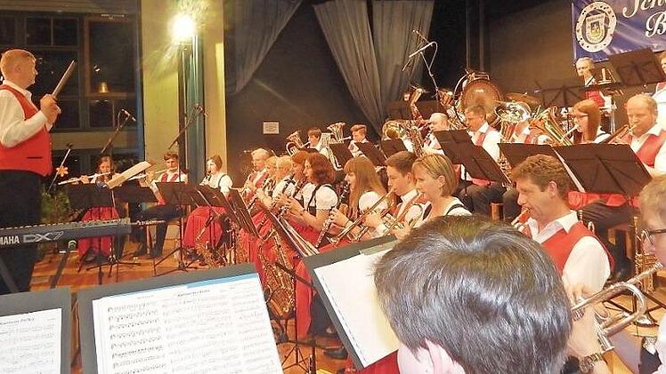 Die "Schorgasttaler Blasmusik" in ihrem Element  Foto: Archiv