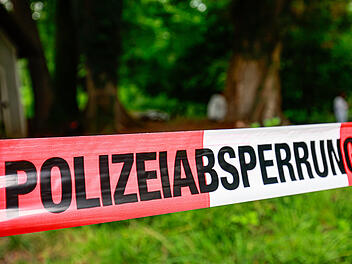 Polizeiabsperrband, Polizeiabsperrung, Kriminalität, Cold Case