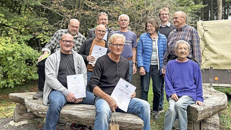 1. Reihe: Wolfgang Reitelbach (40 Jahre), Erwin Stein (40), und Ursula Happ (60 Jahre) 2. Reihe: Richard Albert (50 Jahre), Walter Renninger (50), Thomas Seufert (50), Anna-Elisabeth Schr&ouml;ter (50), Karl-Heinz Renninger (40), 3. Reihe: Manfred Klab...