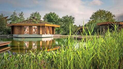 In der Obermain-Therme wird am 17. Oktober die Saison im erneuerten und erweiterten Saunabereich feierlich eröffnet. Foto: PR