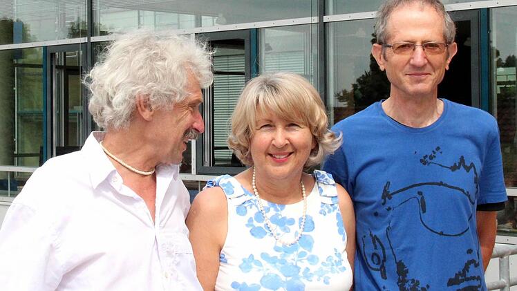 Die scheidenden Lehrkräfte (von links): Roland Grebner, Hannelore Carl und Karl Wilhelm Strobel-Rötter Foto: Johanna Blum