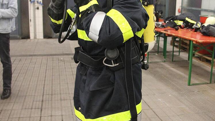 In voller Montur ist Katharina rund 20 Kilo schwerer als normal.