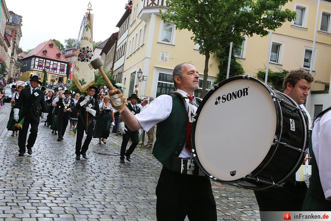 Kronacher Freischießen: Schützenauszug