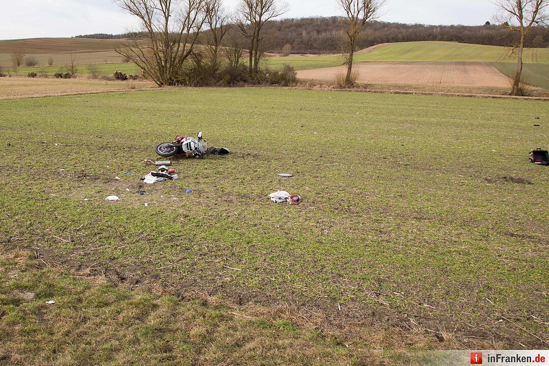 Tödlicher Unfall im Kreis Coburg: Motorrad verunglückt nach Überholmanöver
