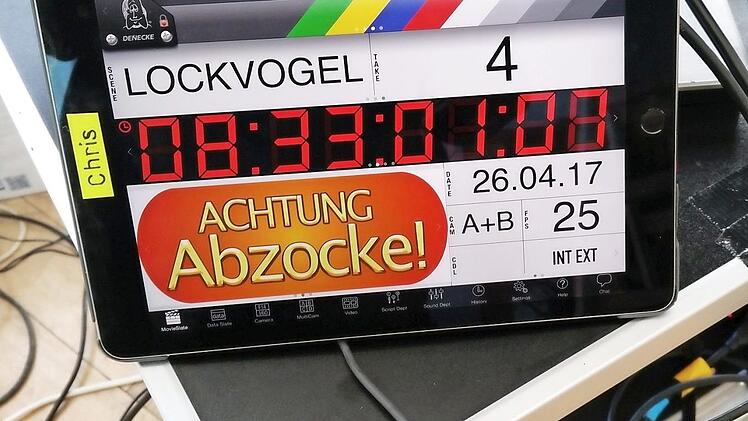 Ein Bild, das Paul Engelbrecht am Set für die Dreharbeiten von "Achtung Abzocke!" aufgenommen hat. Der Haßfurter beriet das Fernsehteam.