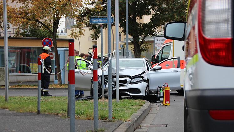 Verkehrsunfall in der Maxstraße Foto: Benedikt Borst
