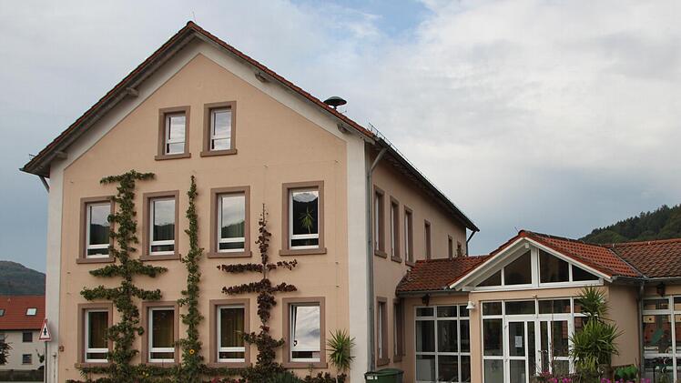 Die Grundschule von Riedenberg: Bürger und Kommunalpolitiker sind stolz darauf, dass ein so kleiner Ort eine eigene Schule aufweisen kann. Foto: Archiv/Ulrike Müller