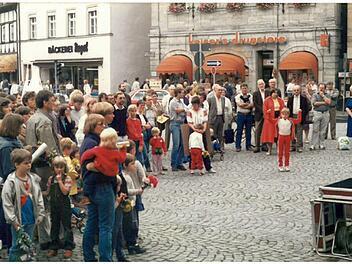 Mitte der 80er-Jahre organisierte die Gruppe "Frauen f&uuml;r Frieden" unter anderem Demonstrationen in Forchheim. Foto: privat
