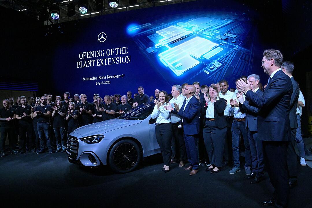 Er&ouml;ffnung der Erweiterung des Mercedes-Benz-Werks Kecskemet