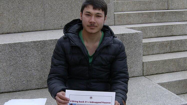 Mustafa wartet auf den Ausgang des Asylverfahrens.