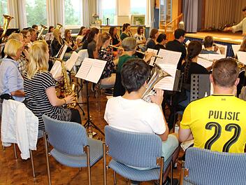Das Kreisorchester Lichtenfels bei seiner Probe für das Konzert in VierzehnheiligenRoland Dietz