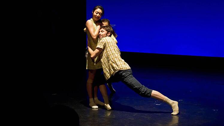 Impressionen vom Tanztheaterabend in der Coburger ReithalleFoto: Jochen Berger