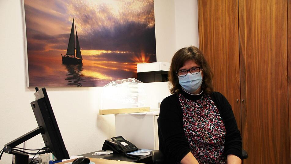 Urlauber buchen derzeit  eher selten Reisen  im Büro von Astrid Dresel. Foto: Andreas Scheuerer