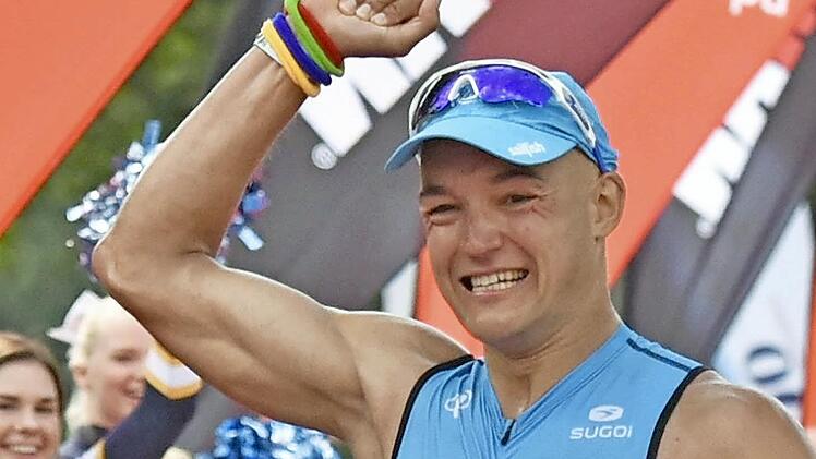 Freude pur bei Andreas Dreitz nach dem Gewinn der Europameisterschaft vor drei Wochen in Wiesbaden; am Sonntag greift der Michelauer in Australien nach dem WM-Titel.  Foto: imago