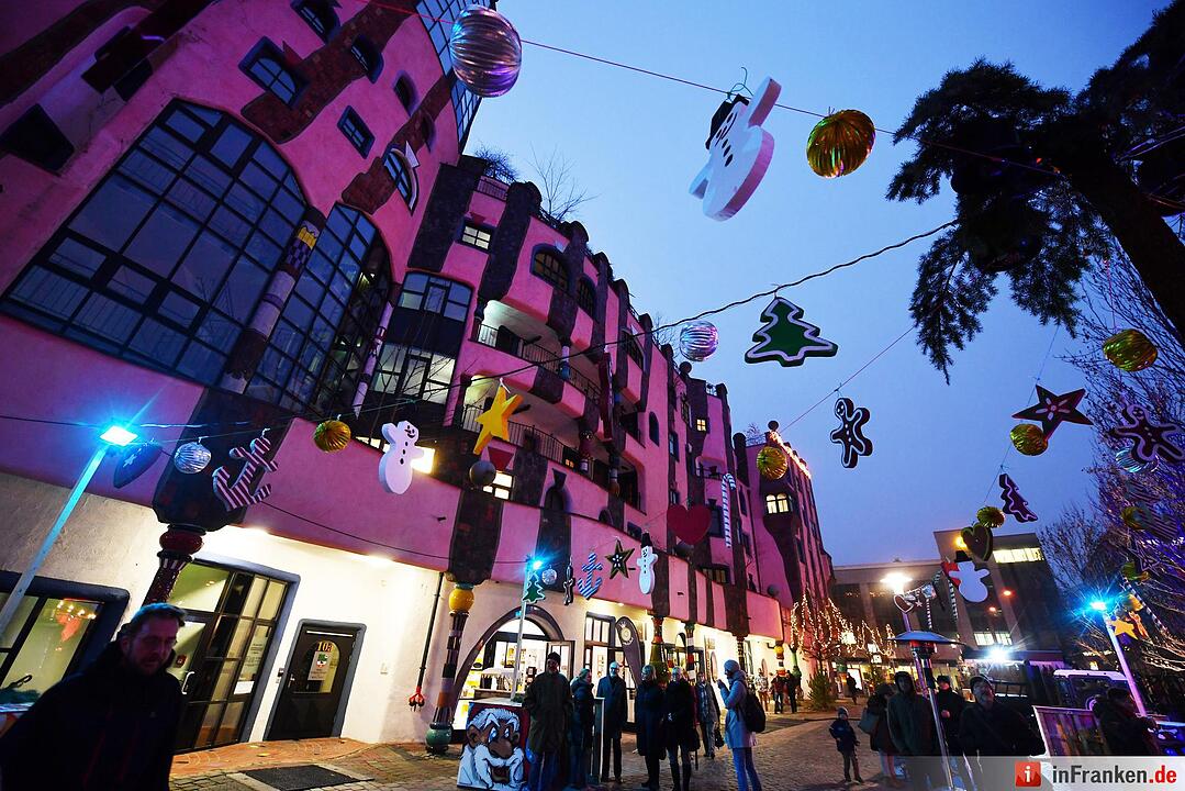 Weihnachtsmarkt "Florsokerhof" am Hundertwasserhaus