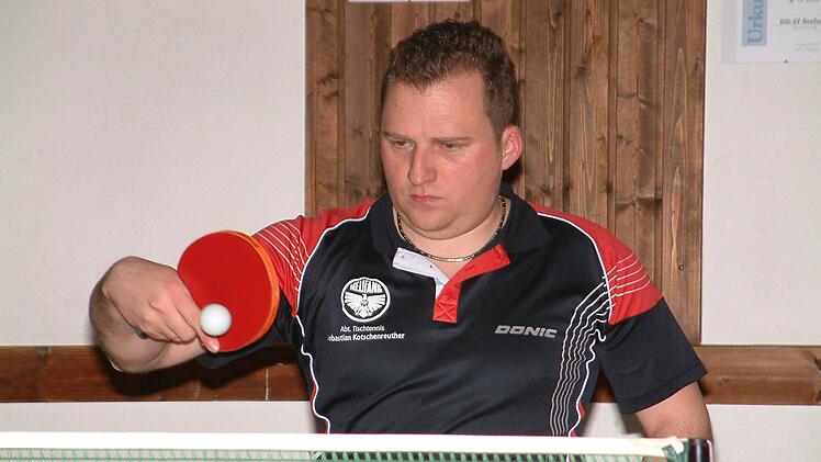 Sebastian Kotschenreuther holte bei der Deutschen Meisterschaft im Rollstuhl-Tischtennis im Mixed die Silbermedaille. Foto: Hans Franz