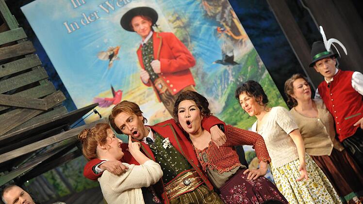 Szene aus dem "Vogelhändler" am Landestheater Coburg.Foto: Andrea Kremper