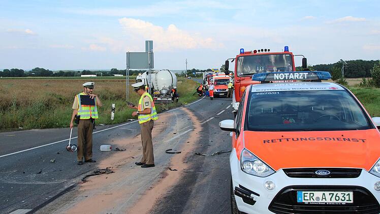 Die Unfallstelle auf der B 470 bei Gremsdorf. Foto: Andreas Dorsch