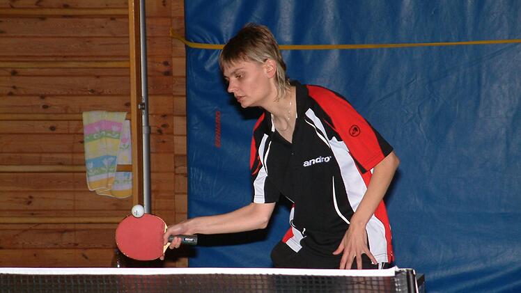 Corina Wachter vom TTC Tüschnitz setzte sich bei der Bayerischen Meisterschaft in ihrer Leistungsklasse im Doppel durch.  Foto: Hans Franz