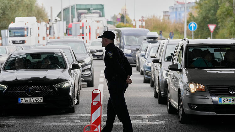 Neues EU-Grenzsystem für Ein- und Ausreisen startet