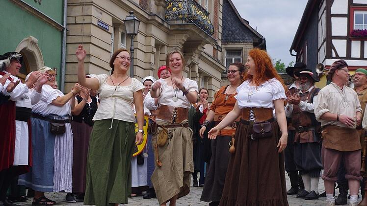 Siegessicher stellten sich die Teilnehmer vor dem Wettkampf vor. Foto: Heike Sch&uuml;lein
