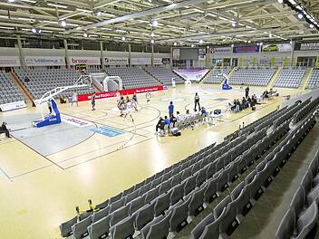 Der erste Geisterspiel fand am Sonntag bereits in der HUK-Arena statt: Basketball-Zweitligist BBC Coburg war der leidtragende Klub. Foto: Uwe Gick