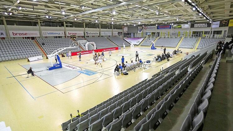 Der erste Geisterspiel fand am Sonntag bereits in der HUK-Arena statt: Basketball-Zweitligist BBC Coburg war der leidtragende Klub. Foto: Uwe Gick