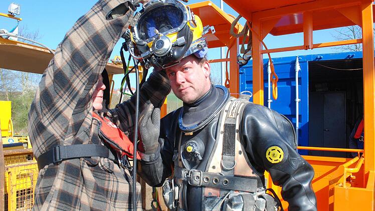 Schwere Ausrüstung für einen schweren Job. Fotos: Flegel