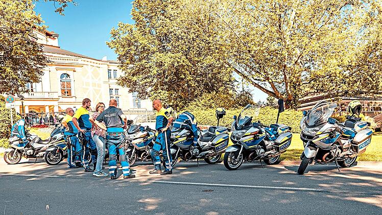 Fellows Ride wollen mit einem Motorrad-Konvoi durch die Fr&auml;nkische Schweiz auf das Thema Depressionen aufmerksam machen &ndash; und Spenden sammeln.Jonas Vogel