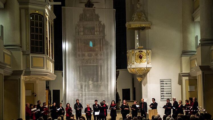 Zahlreiche Zuhörer erlebten das Gedenkkonzert für den vor einem Jahr verstorbenen Sängerkreis-Vorsitzenden Günter Freitag in der Coburger Morizkirche. Gestaltet wurde es vom Kammerchor "Ziemlich beste Stimmen" unter der Leitung von Carolin Heckel.Foto: Jochen Berger