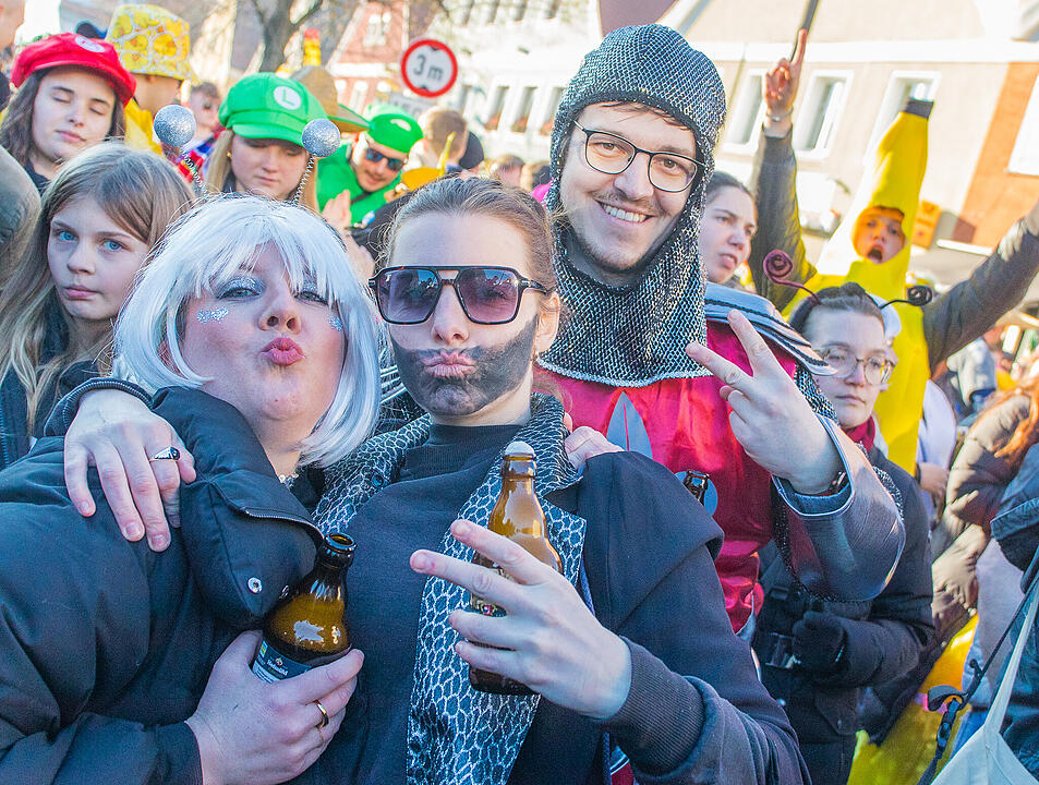 Die schönsten Fotos vom Allersberger Faschingszug 2025 gibt es hier! (Teil 1)