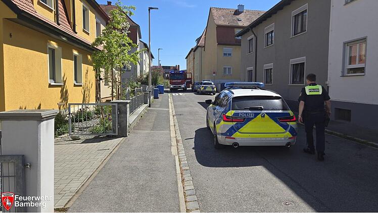 Nachbarin bemerkt starken Rauchgeruch - Grillschale l&ouml;st Feuerwehreinsatz aus
