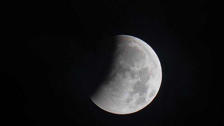 Partielle Mondfinsternis - Bayern