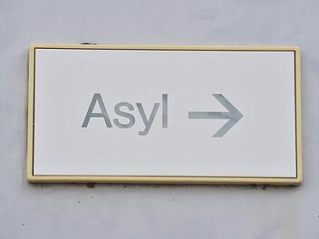 Eine syrische Familie in Hofheim ist im Asylrecht gefangen. Foto: dpa