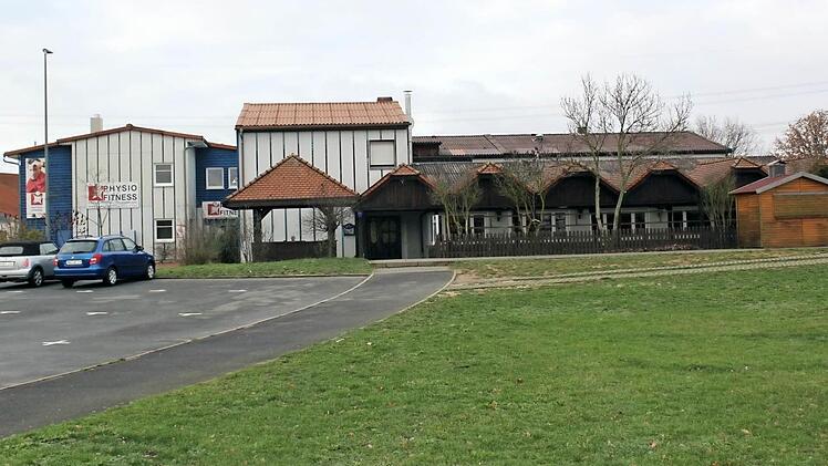 Das Foto zeigt wie sich der SVH-Komplex aus verschiedenen Bauteilen zusammmensetzt, die hellen (links) sollen verkauft werden.  Foto: Schreiber