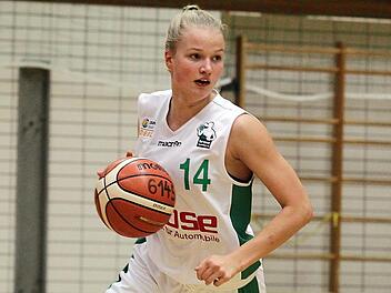 Magdalena Landwehr geh&ouml;rt zu den Talenten der DJK Brose Bamberg, die sich in dieser Saison der 2. Liga S&uuml;d bereits bew&auml;hrt haben. Foto: sportpress