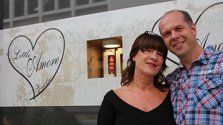 Hansjörg Mayer betriebt mit seiner Frau Silvana den Sexshop in der Badgasse. Foto: Benedikt Borst